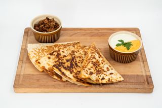 Quesadilla Chilli Con Carne
