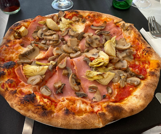 51. Pizza Capricciosa (30 Cm.)