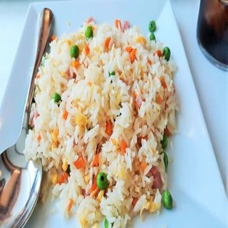 Arroz con Tres Delicias