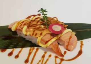 207 Sake nighiri mandorle - 2 pezzi