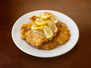 36. Pollo Con Salsa De Limón