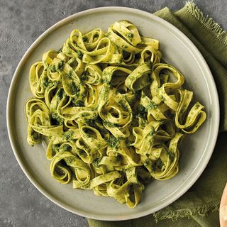 Tagliatelle al pesto