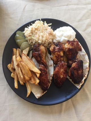 Пилешки крилца на барбекю порция