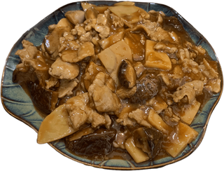 Ternera Con Bambú Y Setas Chinas双冬牛肉