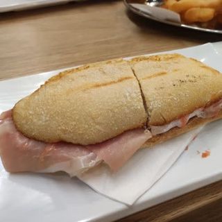 Bocadillo De Jamón Serrano