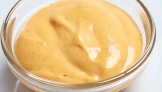 სპეც სოუსი კონტეინერით