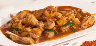 Куриные крылышки с соусом (300 гр.)