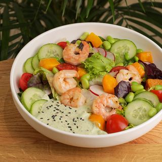 Салат з креветками та манго (350г)