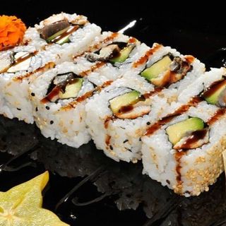 Uramaki anguila y aguacate (8Pzs)