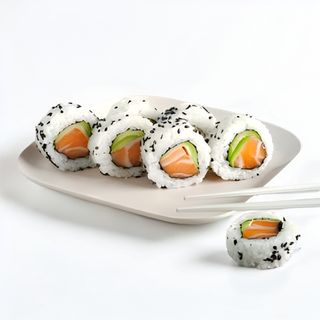 Uramaki Sake