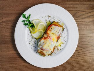 Баклажан запечений з помідорами та сиром (300g)