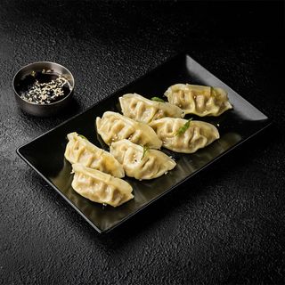 Гьодза з куркою карі (150/30г)