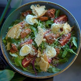 Салат Цезар (210г)