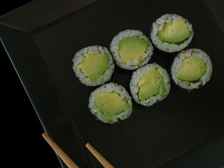 Hosomaki z awokado (110g)