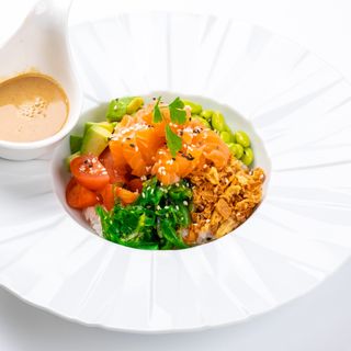 042. Salmon poke