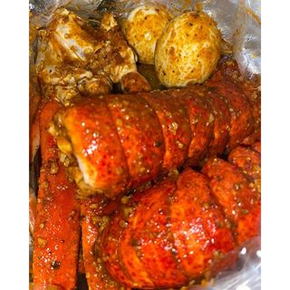 Prawns + lobster tail