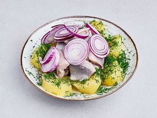 Śledź z ziemniakami