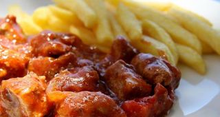 Ración De Carne Con Tomate