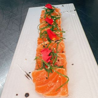 Sashimi de tataki maguro (9 uds.)