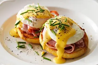 Huevos Benedictinos