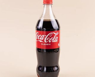 Coca-Cola (1 л.)