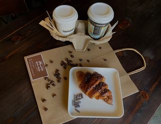 კრუასანი შოკოლადით