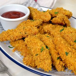 Caprichos De Pollo Con Salsa BBQ Y Queso