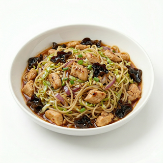 Spaghette de orez cu carne si legume