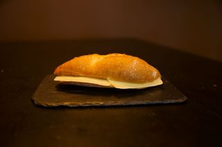 Bocadillo De Queso (S)