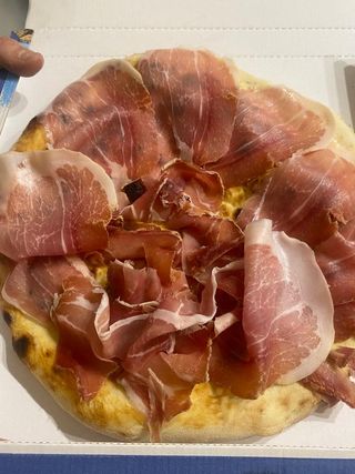 Focaccia al prosciutto crudo