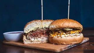 Beermingham Deluxe burger