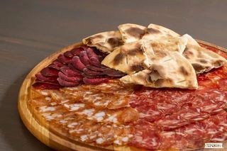 Асорті з сиров'яленого м'яса (180г)