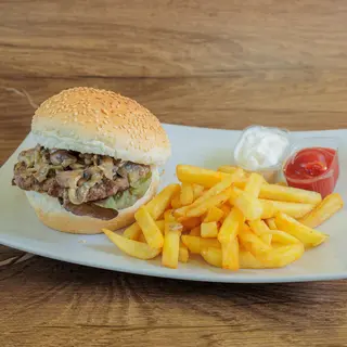 Forrest burger i pomfrit