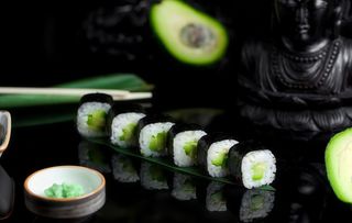 38. Maki De Aguacate (8 Pzs.)