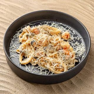 Udon with seafods