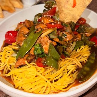 Tallarín Saltado (Chifa)