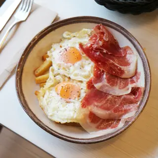 Huevos Rotos 