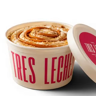 TARTA TRES LECHES con dulce de leche