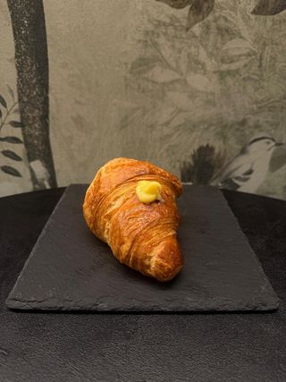 Croissant farcito alla crema