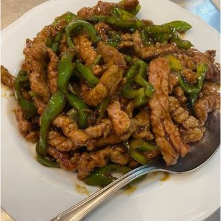 Ternera Con Pimientos Verdes