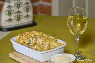 Penne cu pui si ciuperci la cuptor