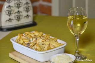 Penne cu pui si ciuperci la cuptor