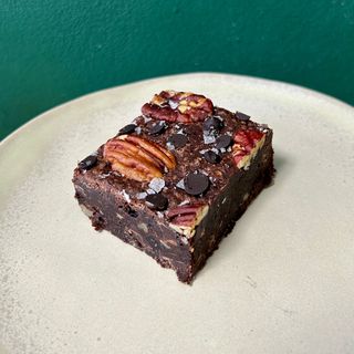 Брауни с бейлис и пекан (60г)