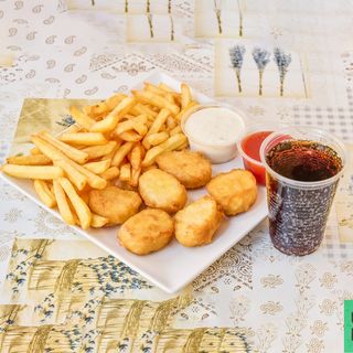 Menú Nuggets (6 Uds,)