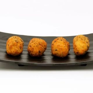 Ració croq. Botifarra i poma (4u)