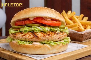 Čuček burger + krumpirići