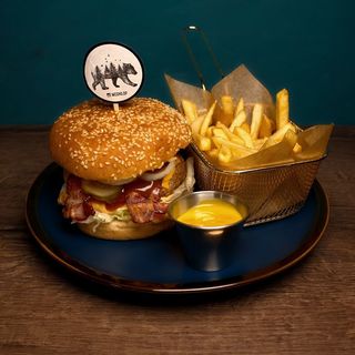 Бургер з беконом меню