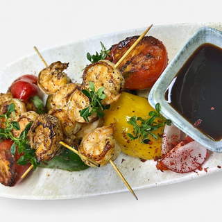 Креветки тигровые с овощами гриль