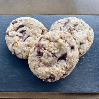 Cookie chocolate negro com nozes