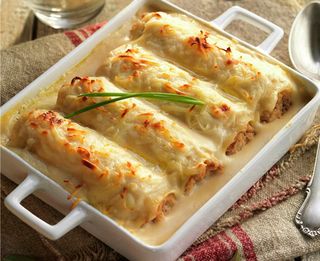 Canelones gratinados de calçots y almendra (3 unidades)